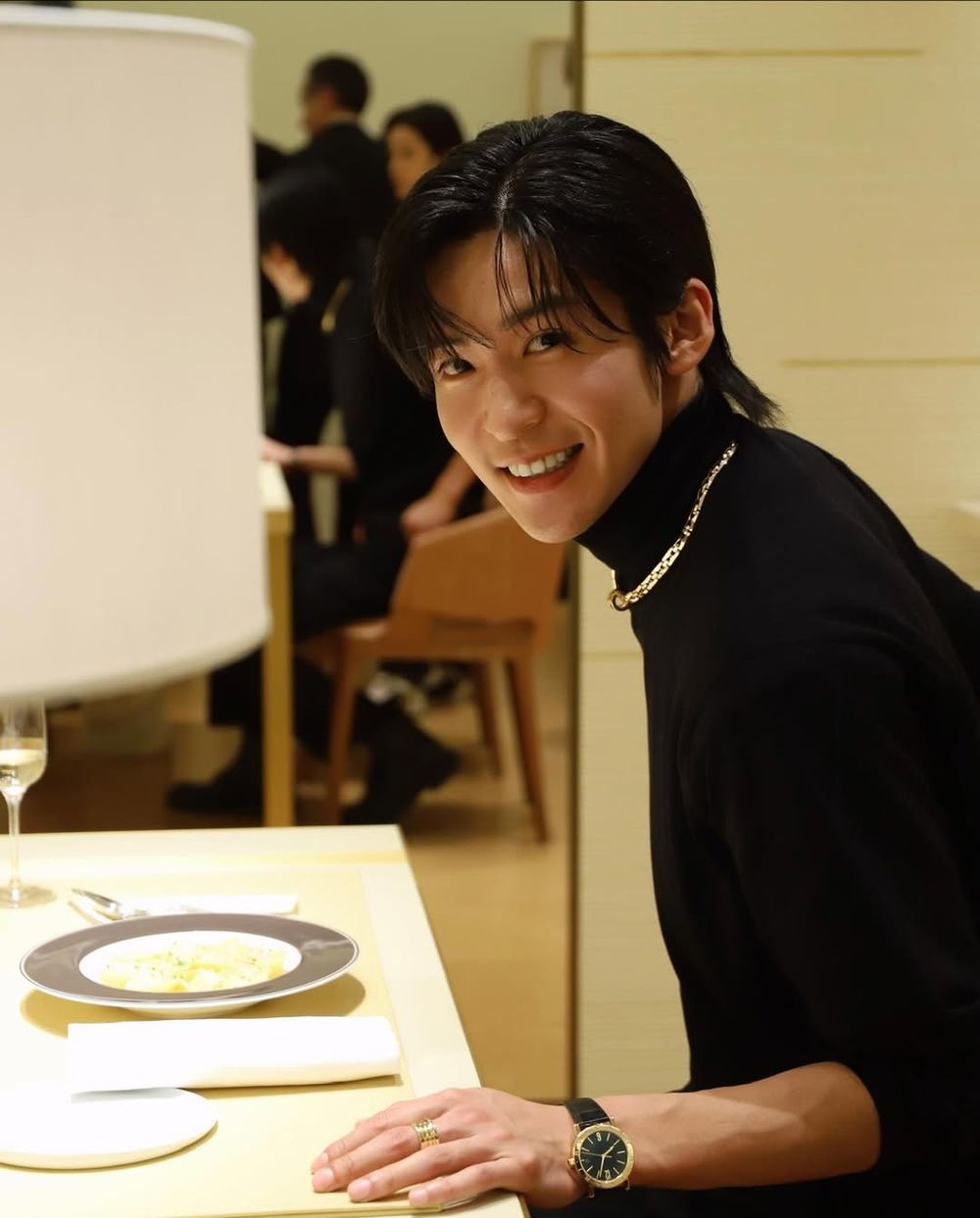 雙奢代言太狂！目黑蓮拿下寶格麗品牌大使！沉浸式美顏+185公分長腿、不愧日本現役頂流男神！-5