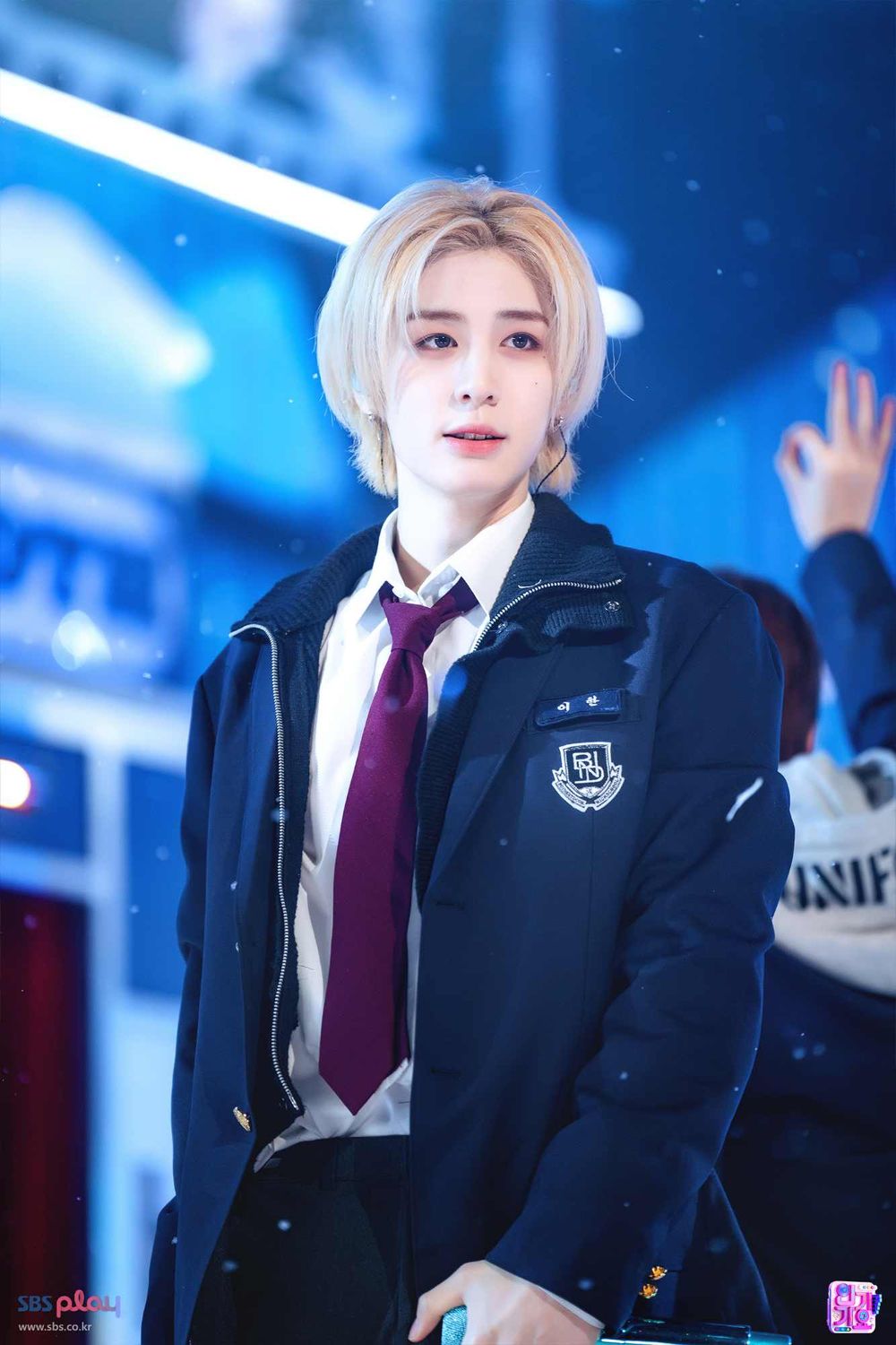 韓網票選五代男團6大神顏成員公開！安乾鎬帥到上熱搜，元彬、韓維辰零死角帥氣入榜！-9