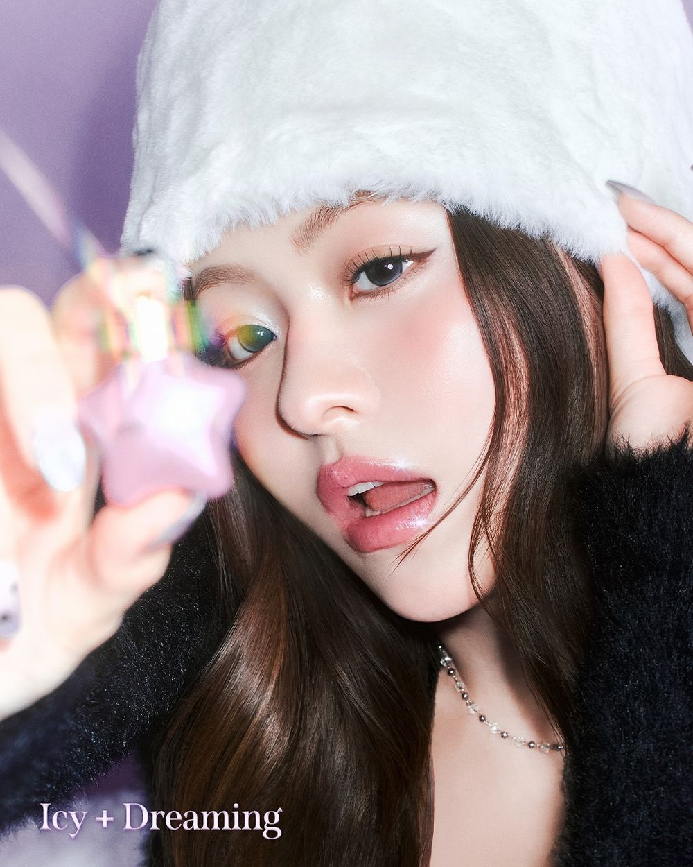 聖誕樹裝飾變成彩妝！milktouch「星星偏光唇蜜」星空碎鑽珠光＋韓系氛圍色選，榮登年度必收藏最夢幻限量唇彩！-3