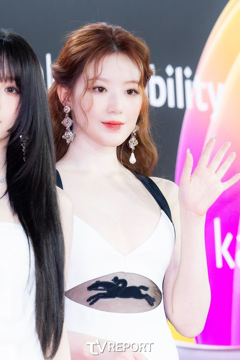 韓網熱議6大KPOP女偶像傳奇紅毯照！IU坎城驚豔全球，Winter、張員瑛同列KPOP最強紅毯女神！-8