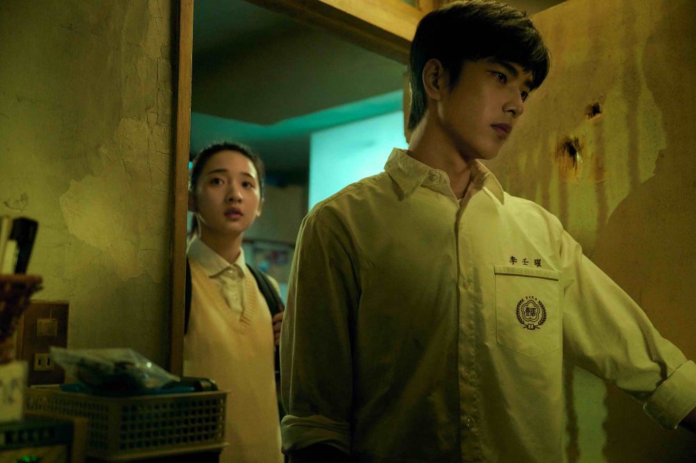 12月必看Netflix影集電影推薦！《現金英雄》李俊昊化身超級英雄，《黑白大廚2》《艾蜜莉在巴黎5》回歸！-7