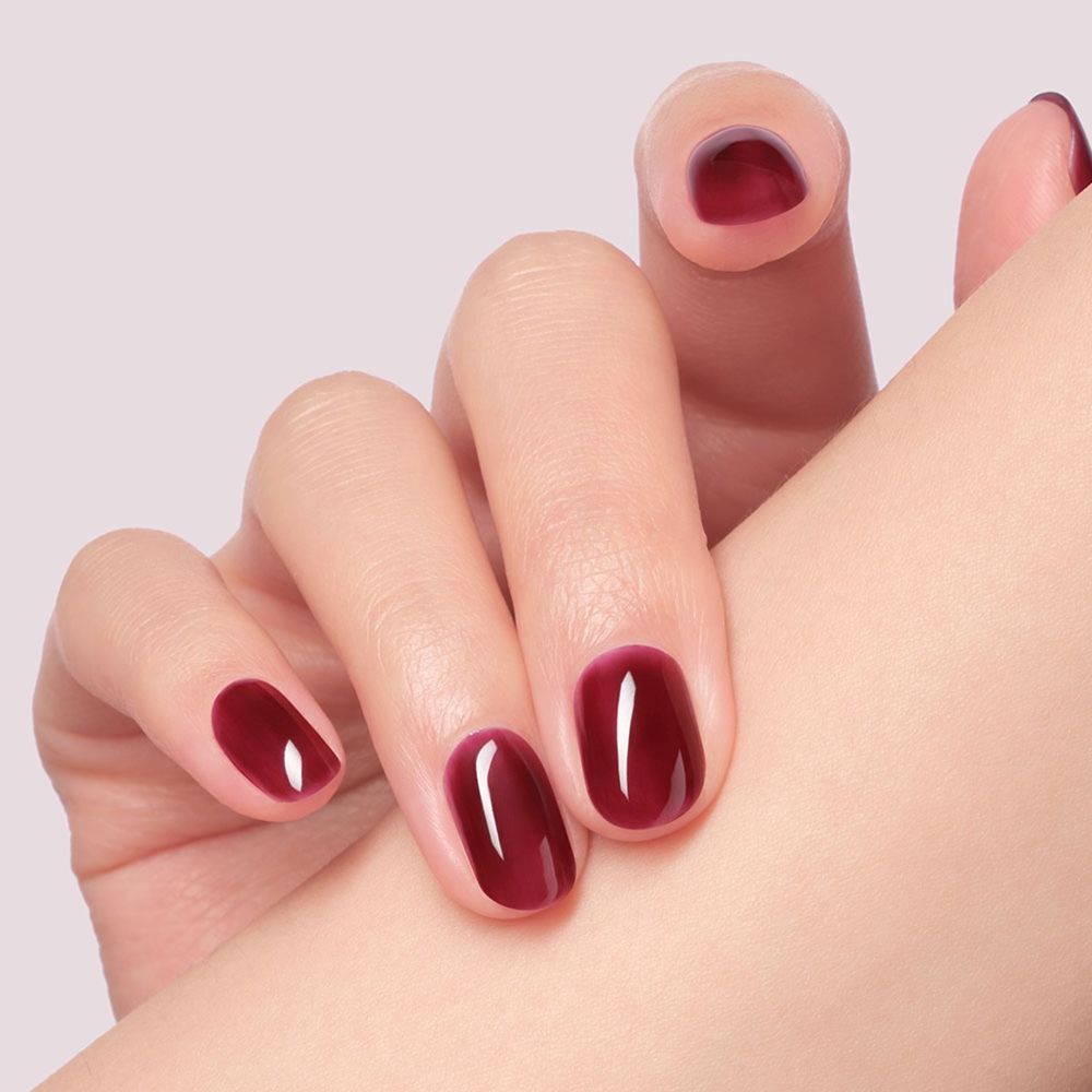 張員瑛同款美甲快收藏！韓國人氣美甲片冬季系列太夢幻「裸粉寶石、雪地貓眼、女人味酒紅」，不用傷荷包也能擁有光療美甲！-12