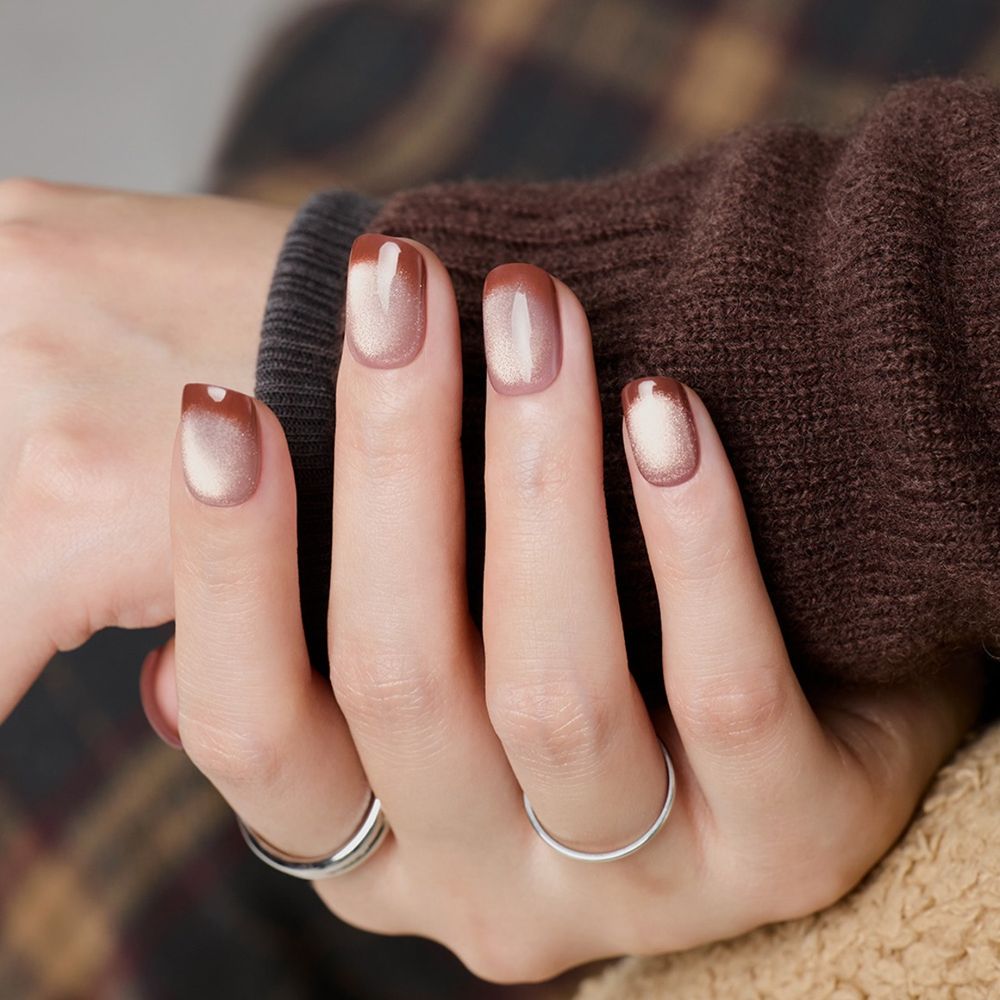 張員瑛同款美甲快收藏！韓國人氣美甲片冬季系列太夢幻「裸粉寶石、雪地貓眼、女人味酒紅」，不用傷荷包也能擁有光療美甲！-15