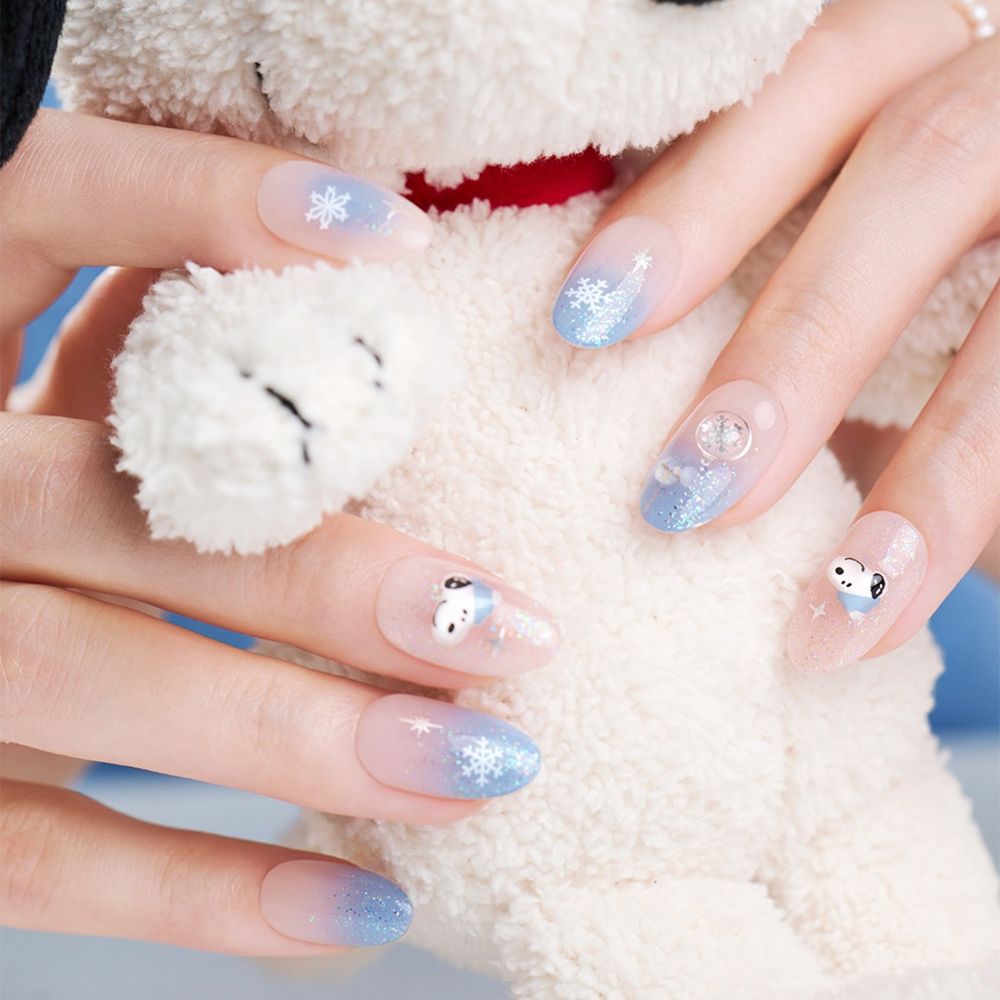 張員瑛同款美甲快收藏！韓國人氣美甲片冬季系列太夢幻「裸粉寶石、雪地貓眼、女人味酒紅」，不用傷荷包也能擁有光療美甲！-17