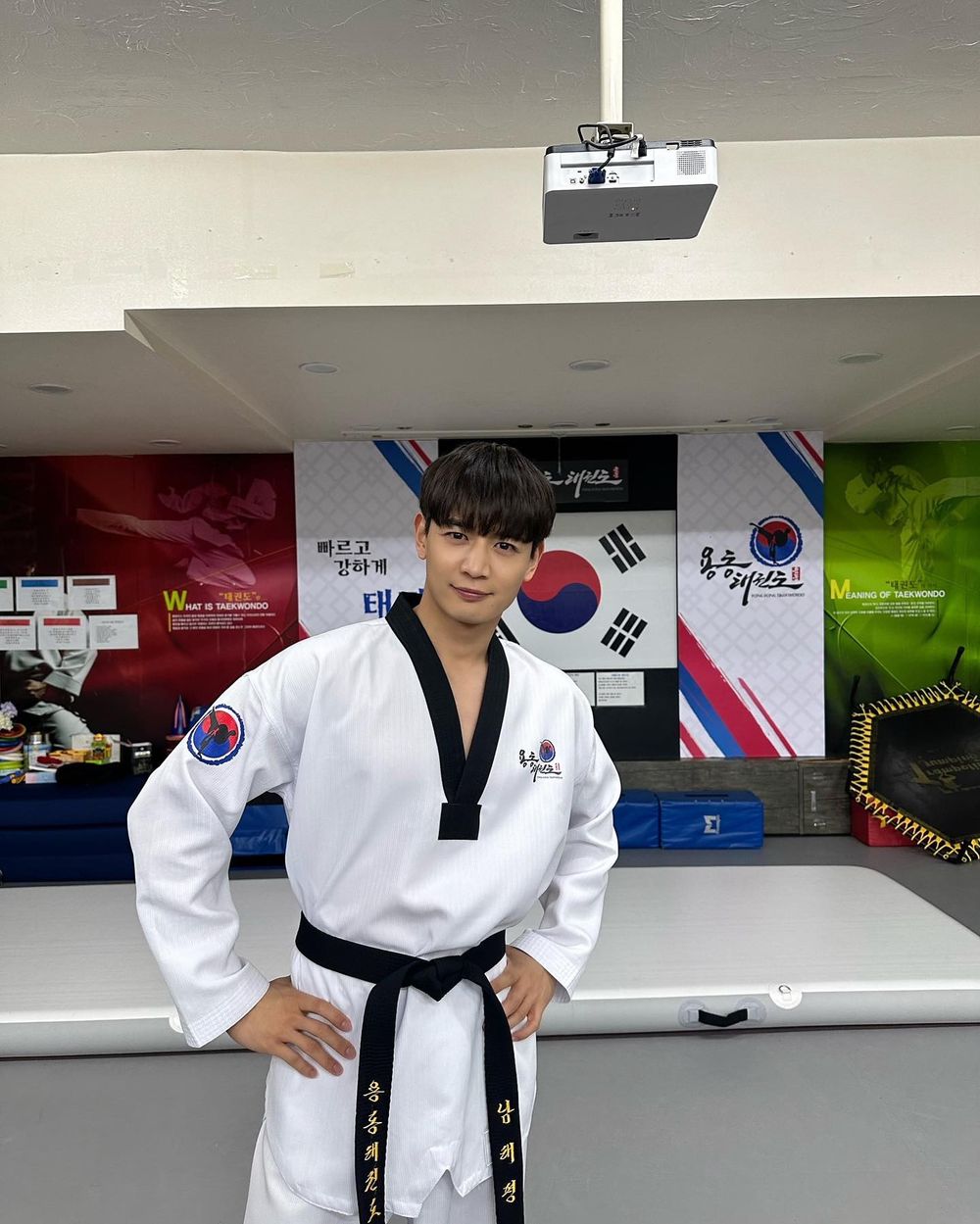 網票選6位最適合演「體育系學長」的KPOP男偶像！車銀優「校園男神」首選，成訓、元彬都上榜！-8