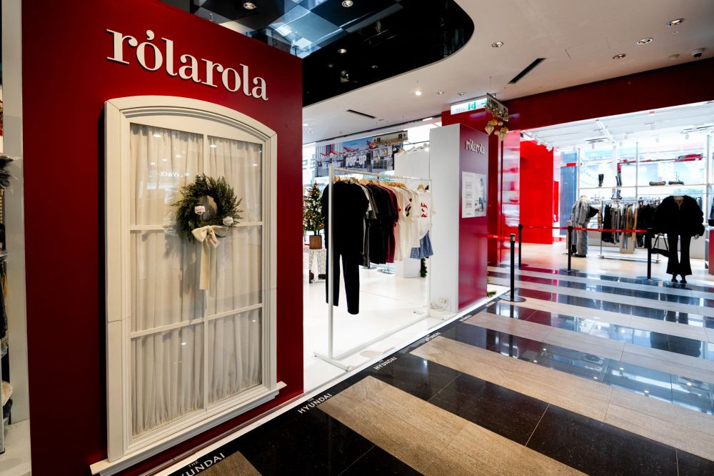 韓妞愛牌rolarola首度登台！員瑛同款「條紋上衣、外套」這裡買！限定帽T、兔子玩偶排隊也要搶！-3