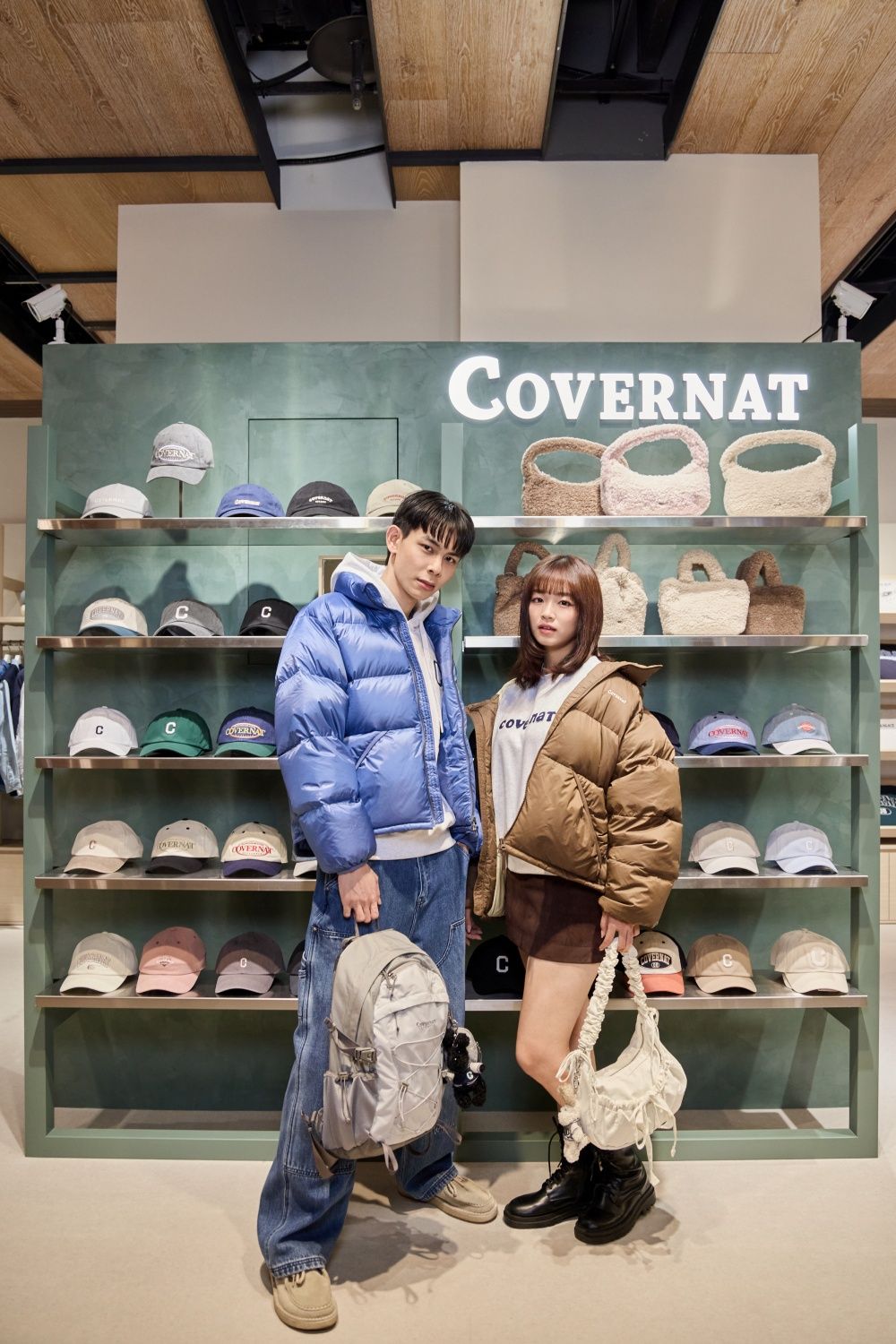 MOA們逛街了！人氣韓牌COVERNAT插旗西門町！秀彬同款「羽絨外套」這裡搶先開賣！-2