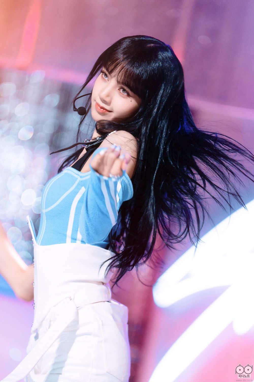 舞者票選「舞台統治力」最強的二三代韓團偶像TOP6！Lisa、KAI氣場太強，j-hope「表演之神」實至名歸！-5