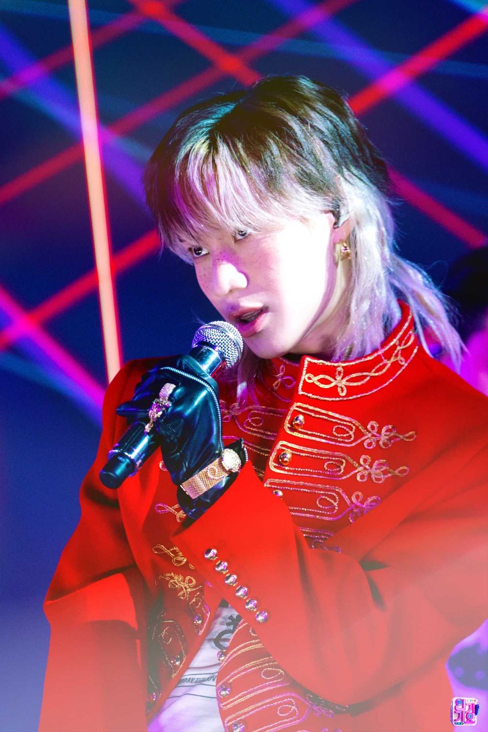 舞者票選「舞台統治力」最強的二三代韓團偶像TOP6！Lisa、KAI氣場太強，j-hope「表演之神」實至名歸！-12