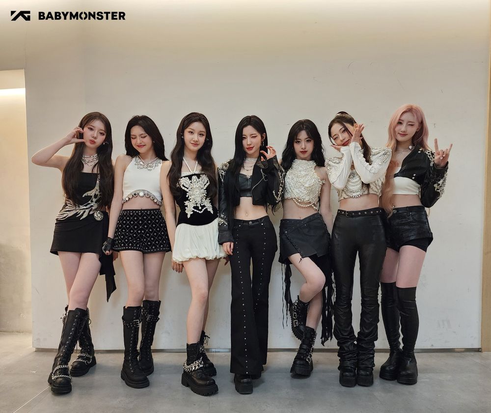 UNIQLO首次聯名BABYMONSTER！6款T恤設計曝光、「這個」細節成最大亮點！-8