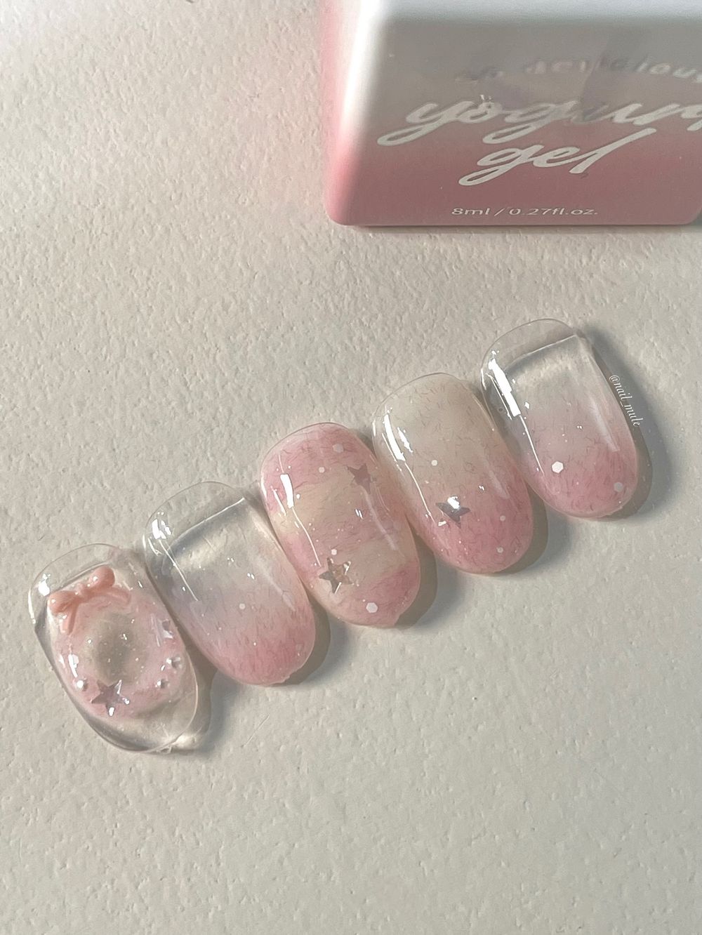 2025冬季毛衣風美甲目錄！韓國女生瘋傳12款「治癒系毛呢指彩」柔霧又顯白，試過一次就回不去！-9