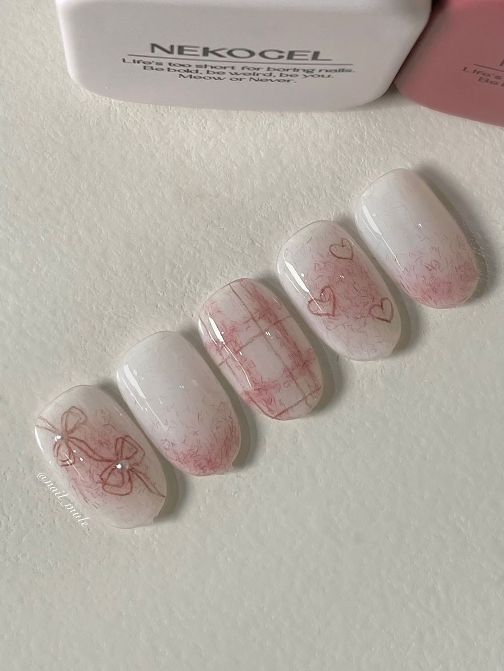 2025冬季毛衣風美甲目錄！韓國女生瘋傳12款「治癒系毛呢指彩」柔霧又顯白，試過一次就回不去！-3