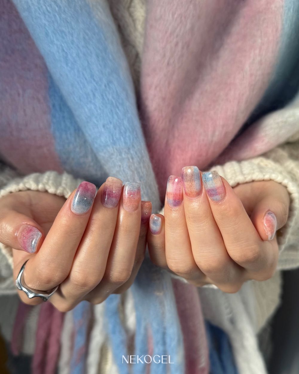 2025冬季毛衣風美甲目錄！韓國女生瘋傳12款「治癒系毛呢指彩」柔霧又顯白，試過一次就回不去！-4