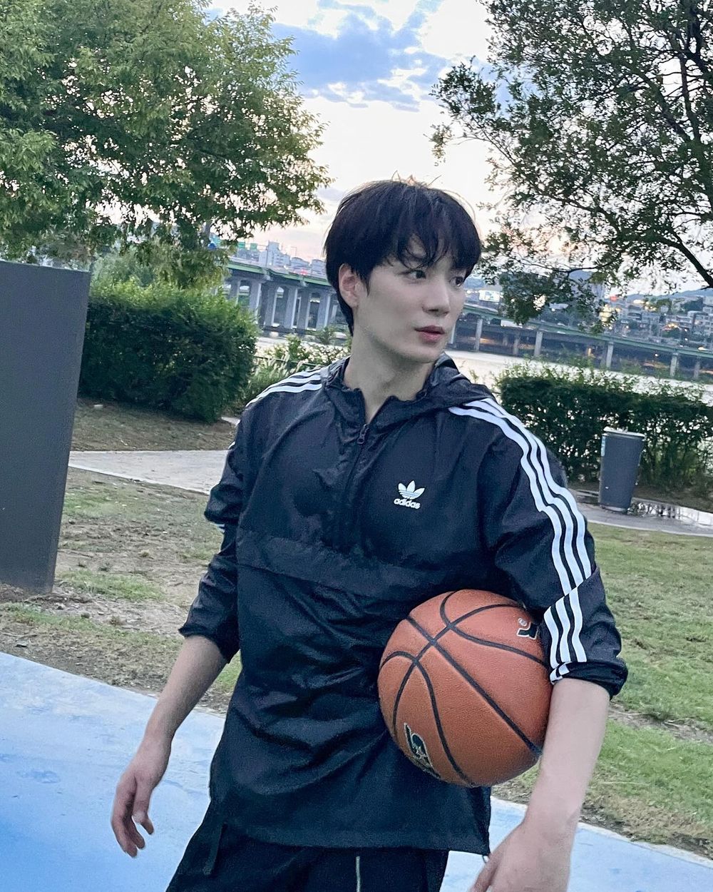 2026退伍KPOP偶像名單＆日期總整理！SEVENTEEN淨漢率先歸隊，在玹、金佑錫陸續回歸舞台！-7