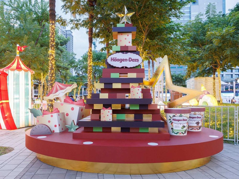 哈根達斯「疊疊樂聖誕樹」在新北耶誕城！繽紛冰淇淋杯超好拍、「這樣做」還送你免費冰品吃！-6