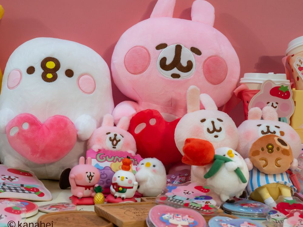 跟著兔兔去採草莓！卡娜赫拉的小動物快閃店「草莓兔兔證件套、鬱金香P助玩偶」全都想買！-15