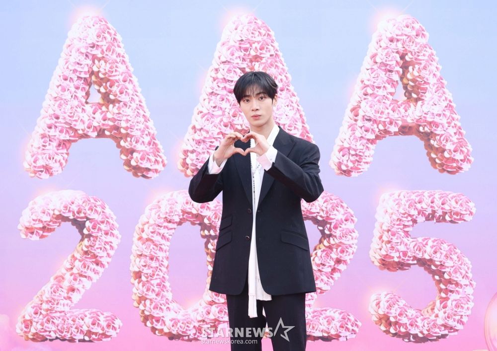 2025高雄AAA頒獎典禮「紅毯男神」登場！SKZ、CORTIS都來了，根本老公集散地！-6