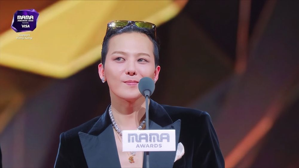 龍哥就是龍哥！GD權志龍「MAMA領獎西裝」來自Dolce&Gabbana！神級造型引爆全網討論-4