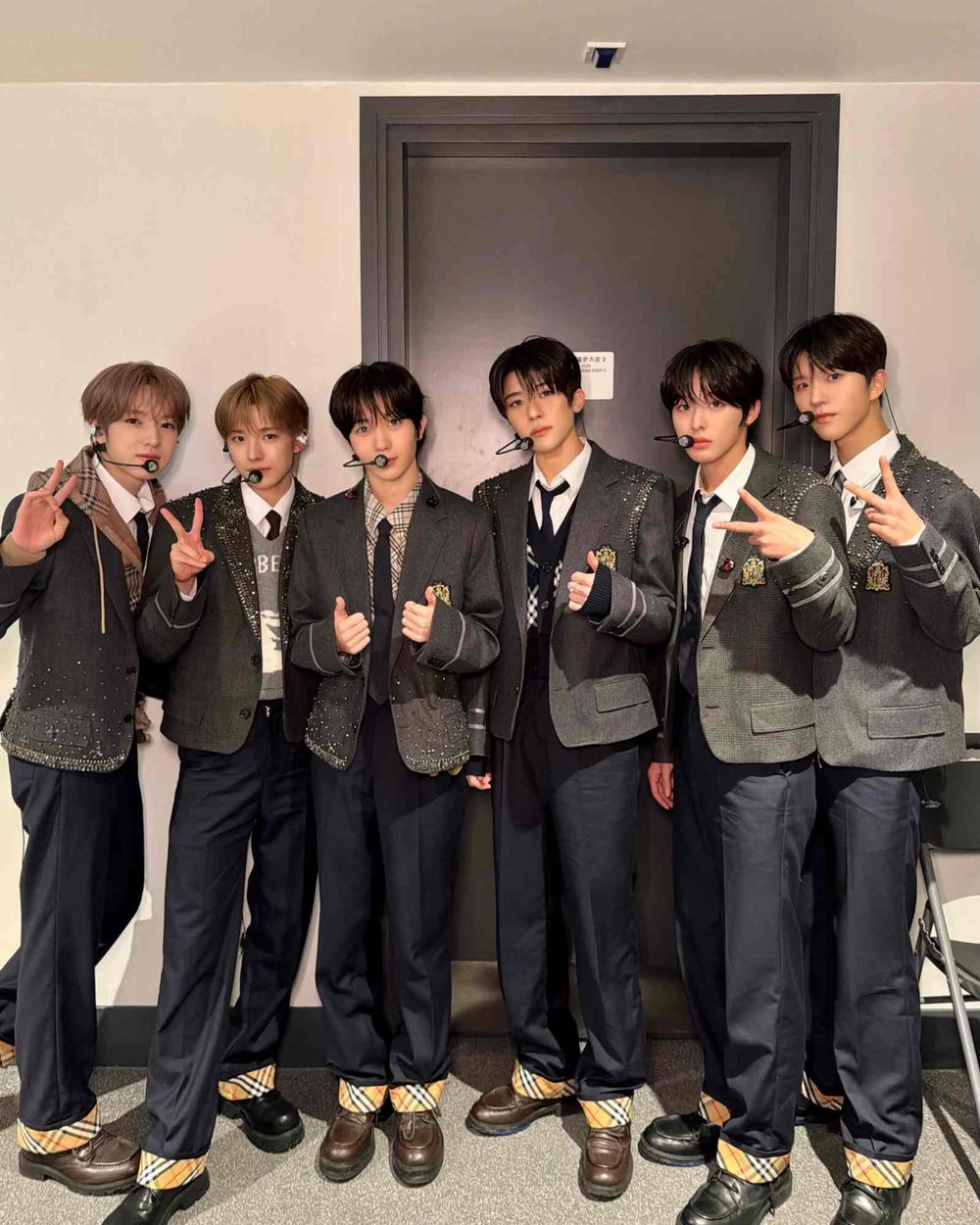 2025韓團專輯銷量排名TOP8公開！IVE成唯一入榜女團太強，Stray Kids奪「年度專輯」大賞創紀錄！-3