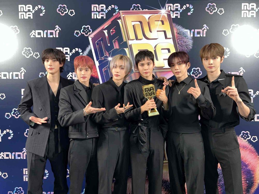 2025韓團專輯銷量排名TOP8公開！IVE成唯一入榜女團太強，Stray Kids奪「年度專輯」大賞創紀錄！-9