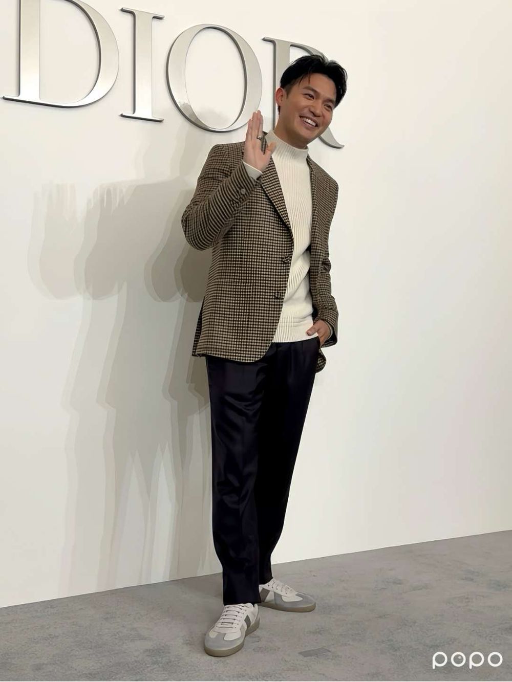 周杰倫新專輯要來了？DIOR台北101歲末活動眾星雲集！周董大露胸肌、陳庭妮秀美背...粉絲今天真滿足！-8