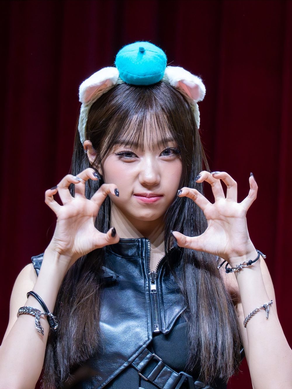 網熱議6位擁有「特殊動物相」韓國偶像！鉉辰、申惟撞臉雪貂超萌，玧我「豹相」氣場全開！-9