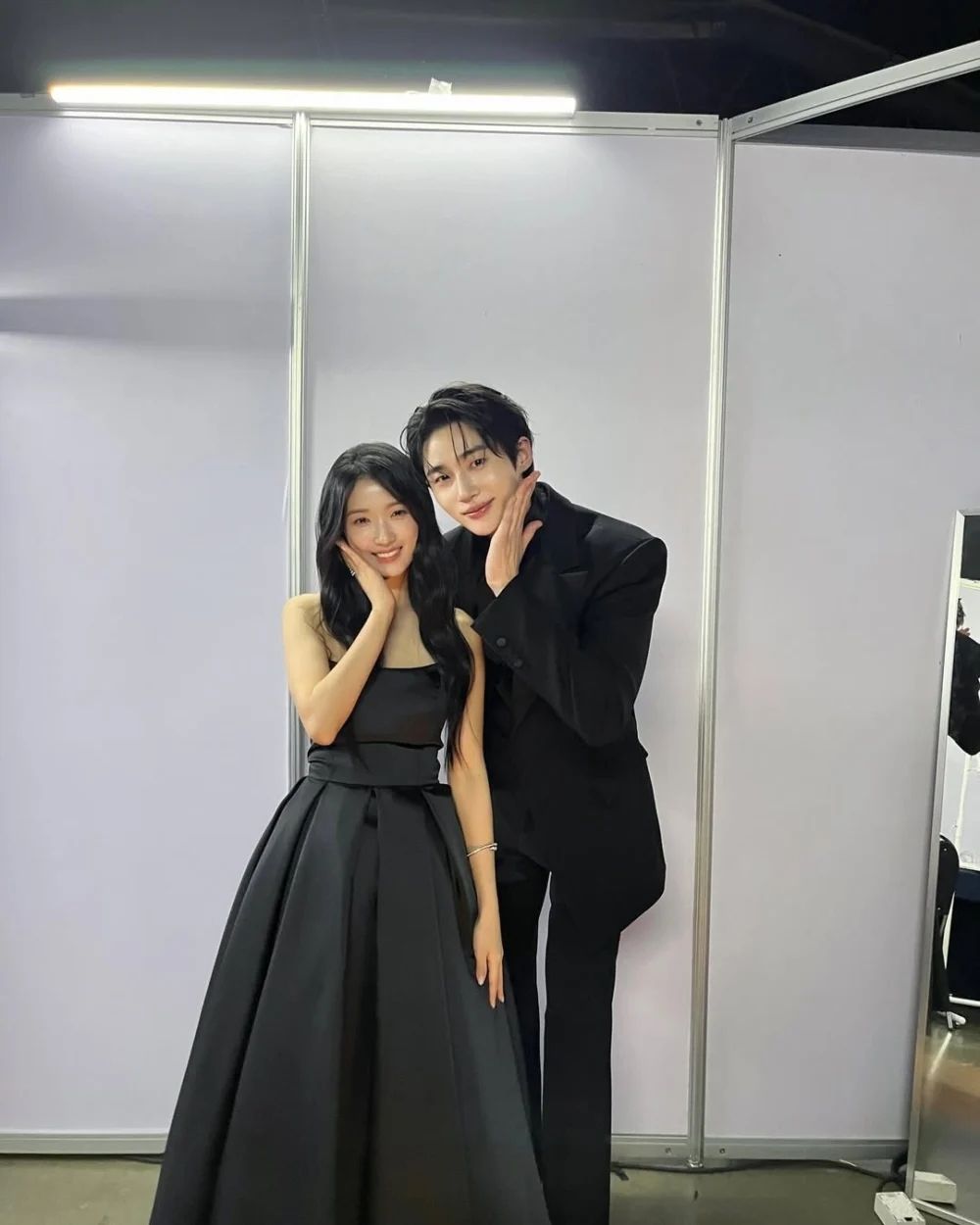 D社2026元旦情侶熱門預測！網友點名4組螢幕情侶CP：華莎＆朴正民呼聲超高，柳演錫＆蔡秀彬被目擊深夜同遊！-3