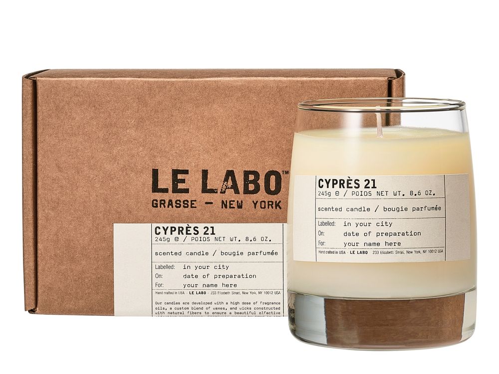 2025年末冬日香氛精選「LE LABO」香氛蠟燭5選！檀香26、絲柏21、降龍涎香17，為冷冽冬日點上帶香氣的暖意！-4