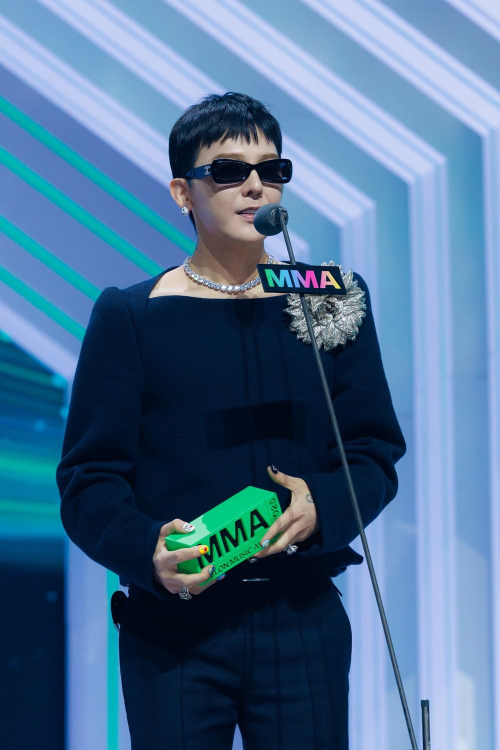 2025韓國MMA得獎名單出爐！GD權志龍橫掃3大賞創紀錄，JENNIE抱回年度製作大獎！-6