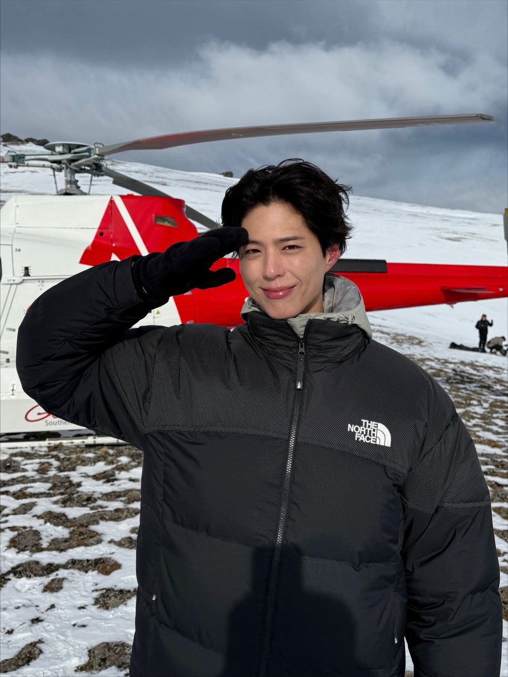 2025AAA盛典王子朴寶劍！IU＆金裕貞兩大CP合體，化身「里長伯」熱聊佐藤健、林俊傑，根本公費追星！-10