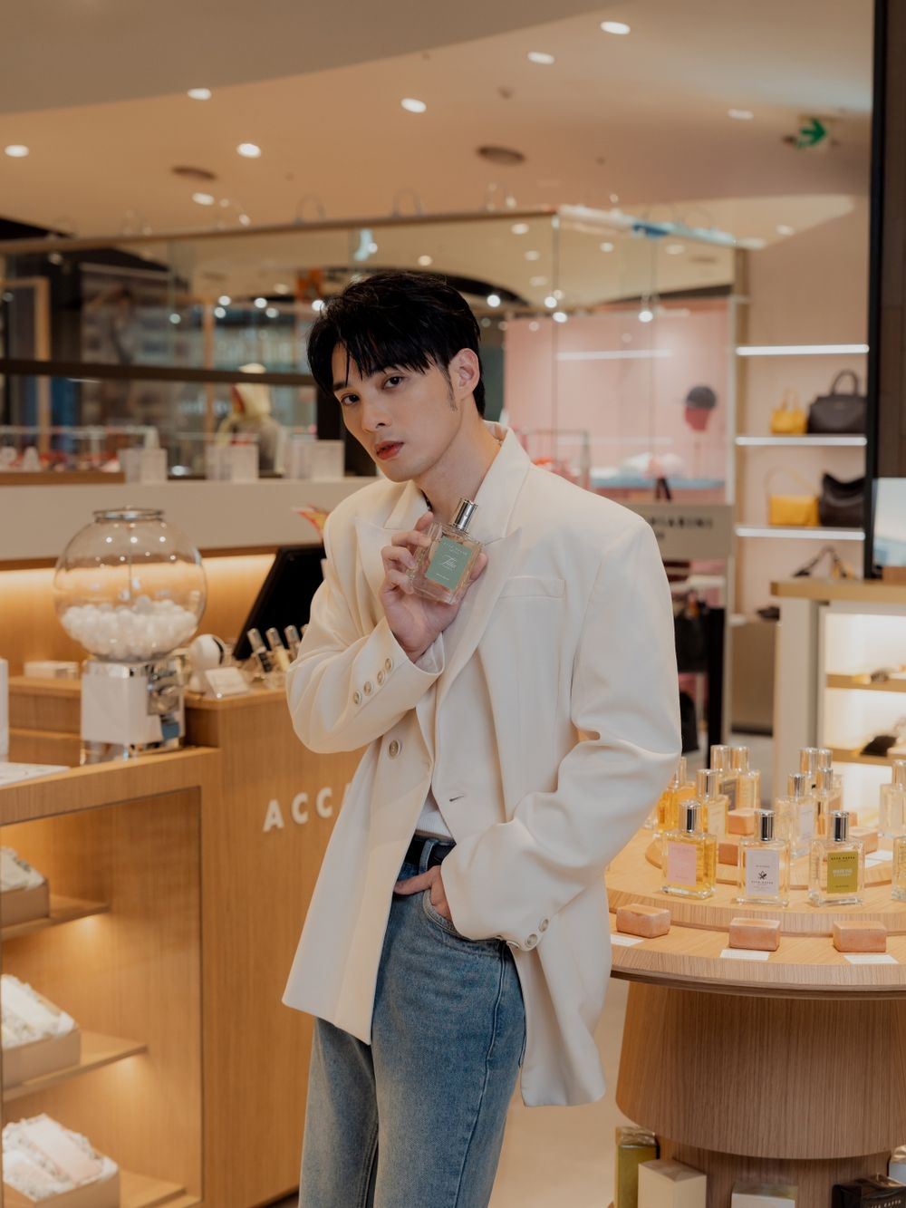 義式精品香氛ACCA KAPPA落腳誠品松菸，熱銷全球香氛、手工梳通通買得到，開幕試香抽經典白麝香、消費加碼抽獎！-11