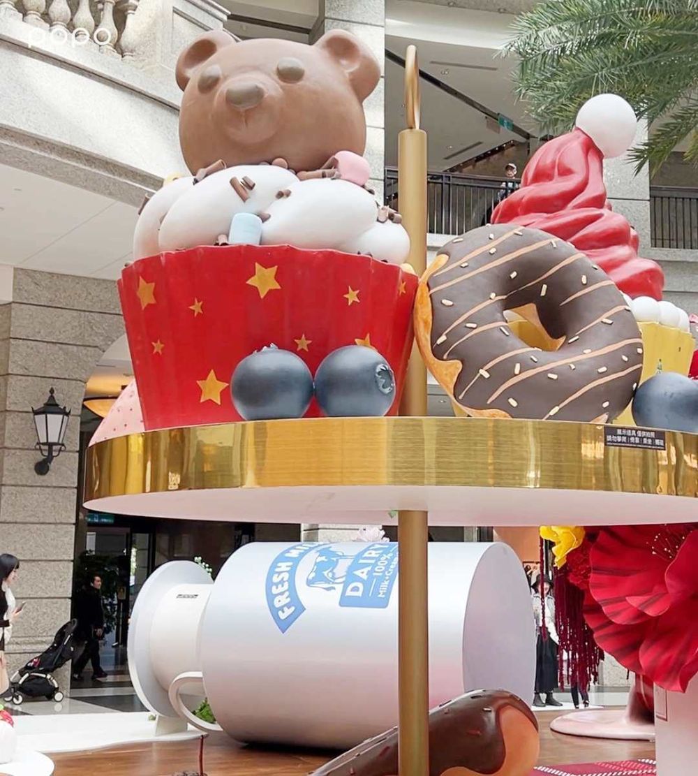 2025雙北必拍9大聖誕樹懶人包！台北101三眼怪光廊可愛翻、「這顆」飄雪水晶球+史努比雕像太萌必拍！-10