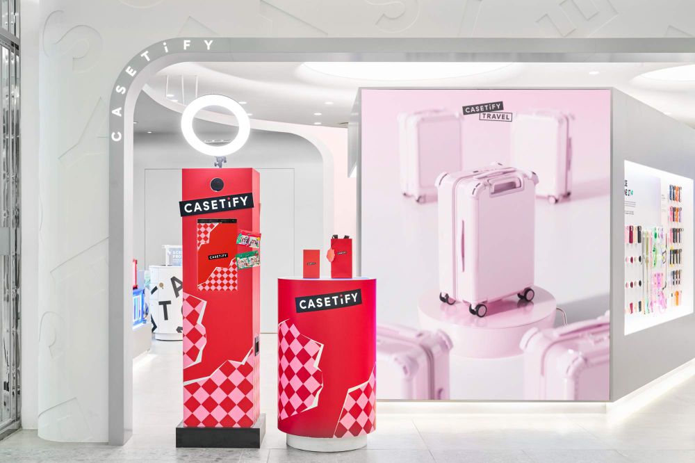 CASETiFY巨型3.2公尺聖誕樹在這！還有全台獨家DIY串珠！聖誕交換禮物超適合！-6