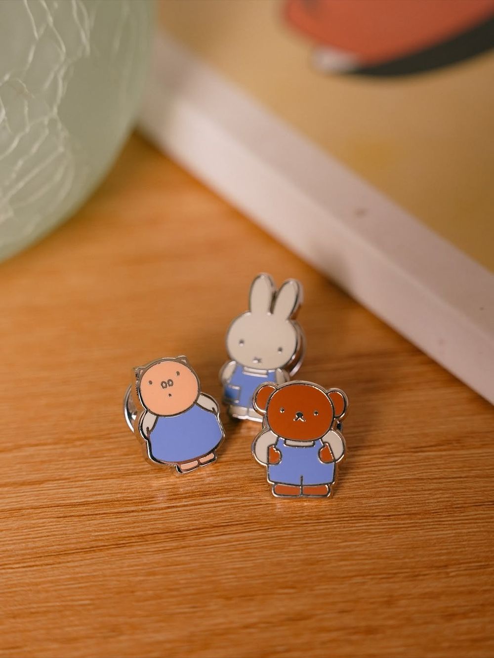 可愛發瘋！韓國首爾限定「牛仔吊帶裙米飛兔、小偷帽波里斯熊」玩偶&帆布包韓妞都狂搶！-5