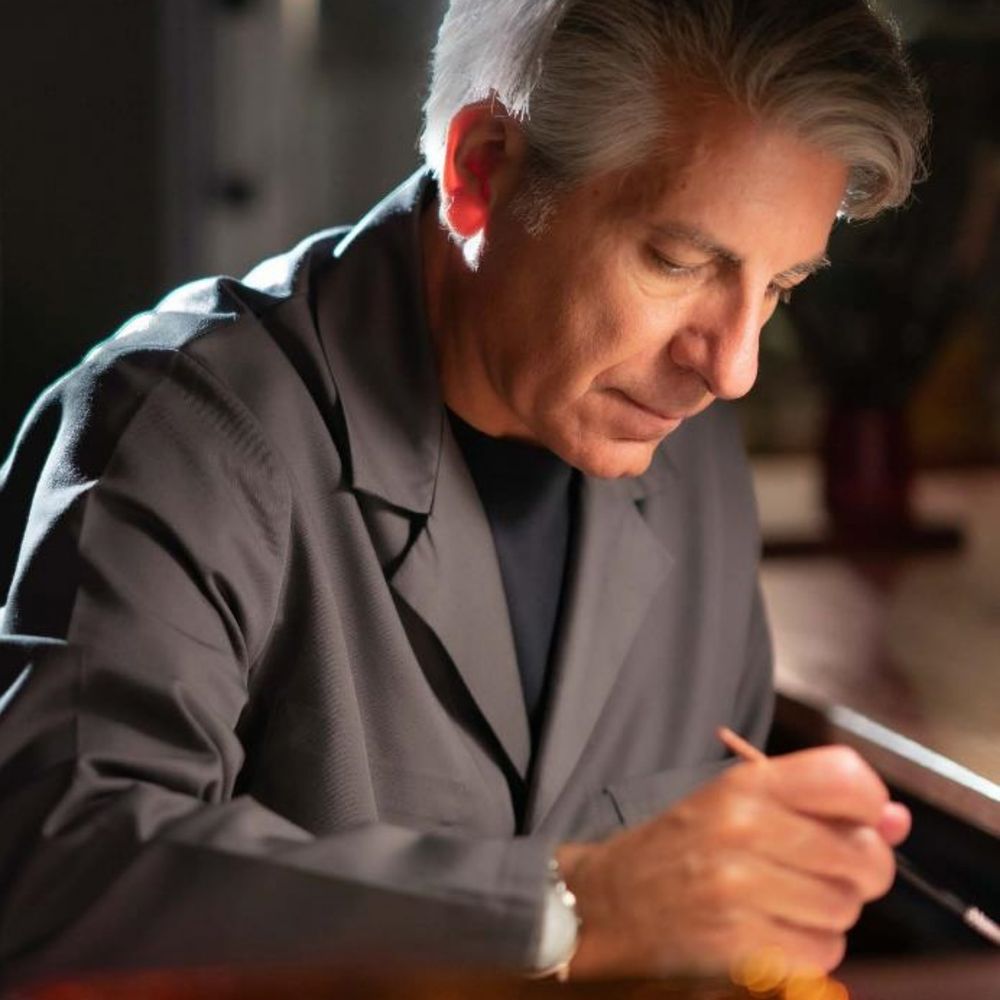 2026馬年高訂香水首發！嬌蘭限量「摯紅幸運淡香精」24K金＋施華洛世奇水晶馬首瓶身，奢華香氛天花板非它莫屬！-7