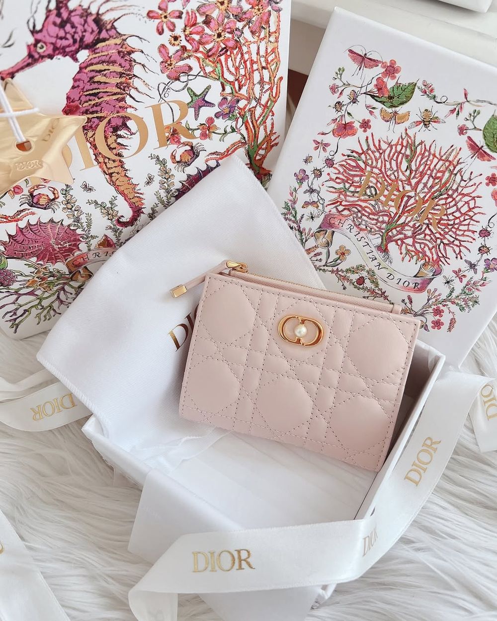 2026皮夾招財秘訣公開！白色幫助迎接好運、羊皮提升貴人運，想要「招財」選這款！-13