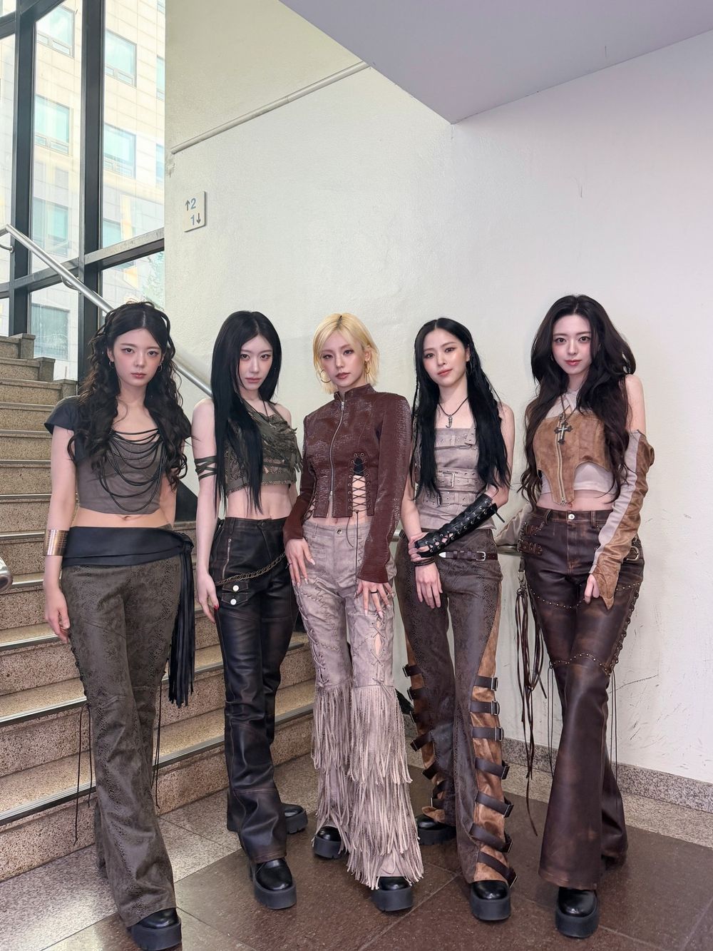 盤點6組四代女團愛心數最高歌曲！aespa無緣冠軍，NewJeans刷新女團紀錄！-4