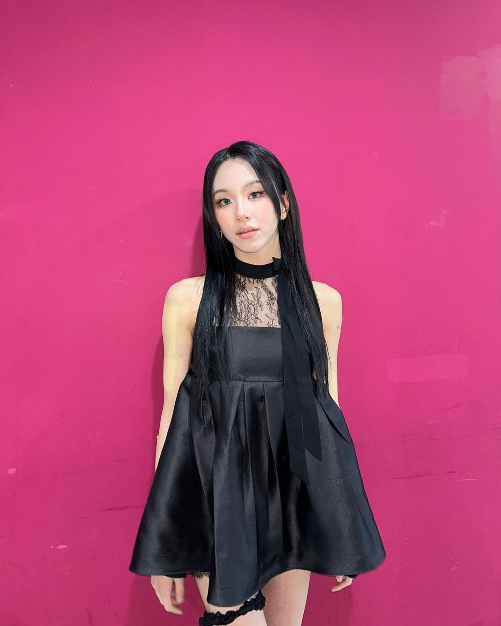 韓網票選6位擁有「最美肩線」女偶像！Jennie直角肩太完美，寧寧、Lia美到被網友狂讚！-8