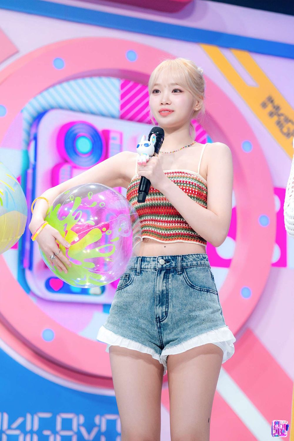 韓網票選6位擁有「最美肩線」女偶像！Jennie直角肩太完美，寧寧、Lia美到被網友狂讚！-10