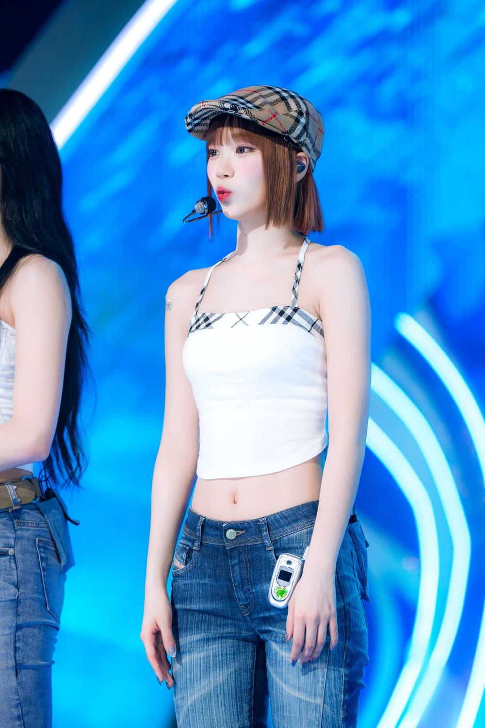 韓網票選6位擁有「最美肩線」女偶像！Jennie直角肩太完美，寧寧、Lia美到被網友狂讚！-11