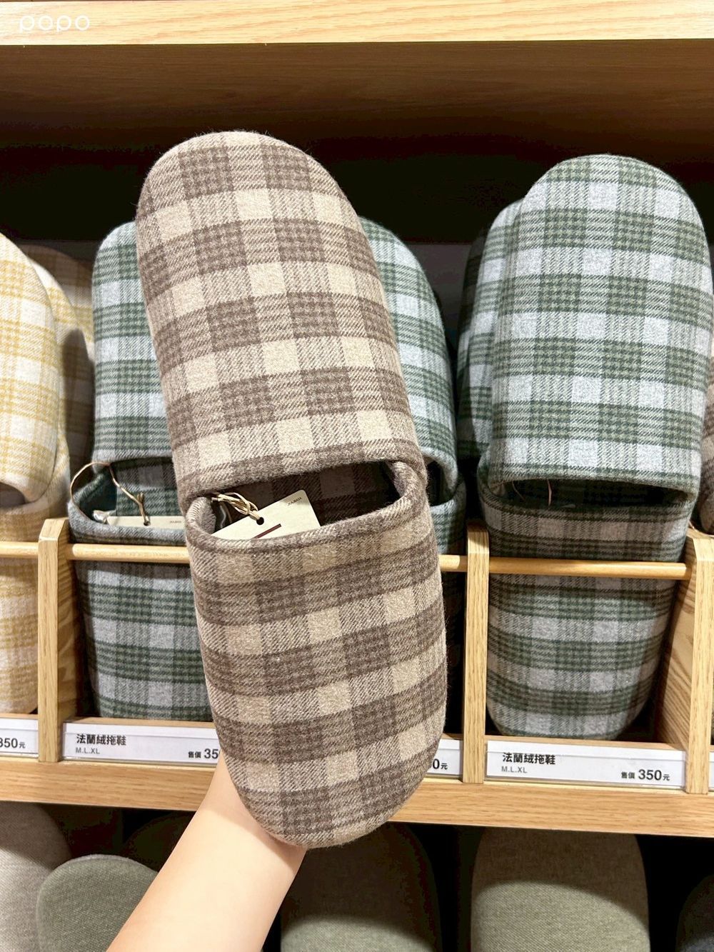 2025聖誕節8款500元內交換禮物推薦！超可愛「可麗露狗狗時鐘」、「招財貓造型擴香石」送男女都適用！-2