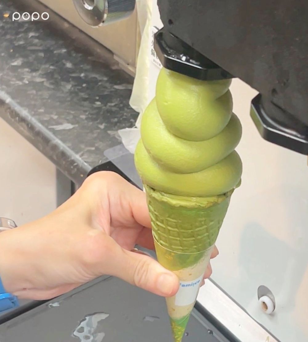 一支不用38元！全家3月最新「伊藤園抹茶霜淇淋」香氣超濃太療癒、還有聯名甜點要吃！-7