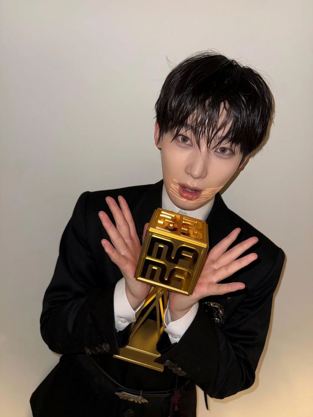 韓網公認6位最強「可愛系」KPOP男偶像！善禹果汁相魅力爆發，Hoshi、柾國小動物感十足！-2