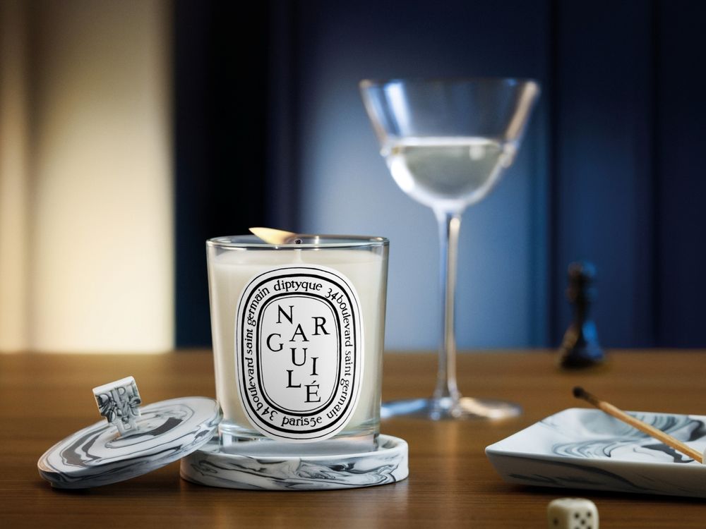 Diptyque全新爵夢淡香水誕生！延續經典爵士酒吧魅力，清爽柑橘香調交織輕盈花香，護手霜、身體乳、髮香噴霧同步上市！-10