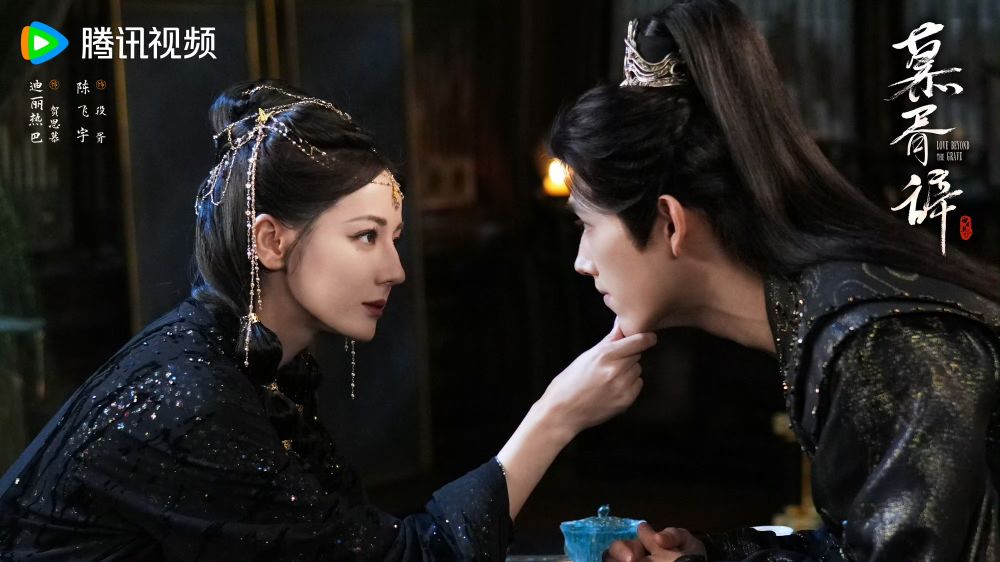 3月2026必看陸劇推薦！《玫瑰叢生》成人式拉扯感十足，《逐玉》「先婚後愛」又甜又虐！-12