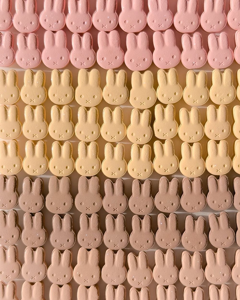 rom&nd x Miffy米飛兔文具店開張、萌到失控！爆賣果汁唇釉、糖果腮紅、6色打亮盤全員兔兔上線！-18