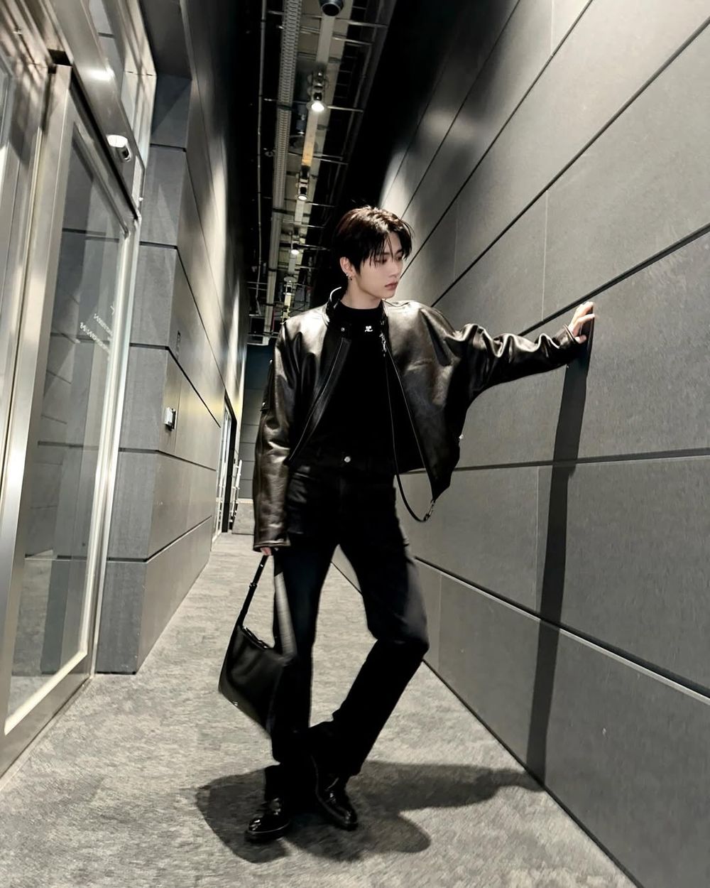 BOYNEXTDOOR雙門面「漢東旼、金桐儇」出發Courrèges大秀！LE SSERAFIM忙內恩採也會去！-3