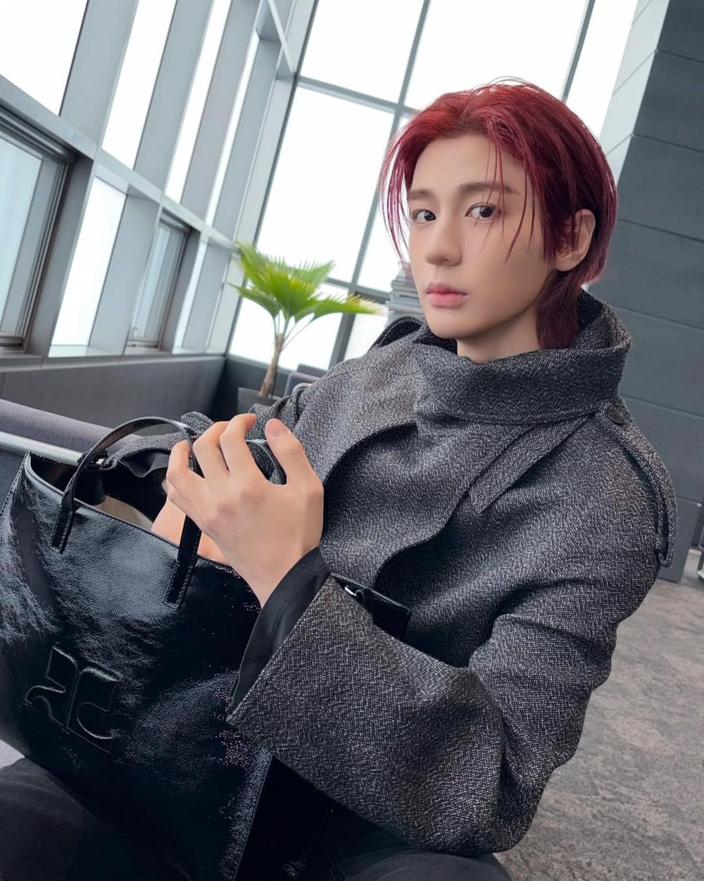 BOYNEXTDOOR雙門面「漢東旼、金桐儇」出發Courrèges大秀！LE SSERAFIM忙內恩採也會去！-5