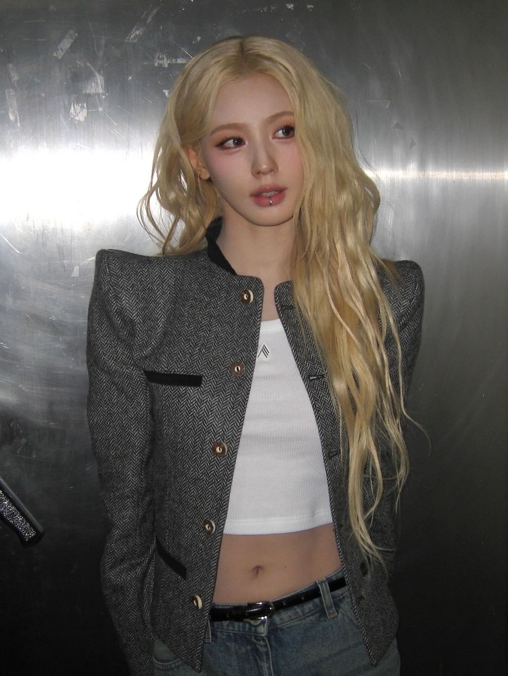 韓網熱議6位差點以其他團體出道的KPOP偶像！薇娟YG出身，榮書、有娜差點就是其他女團成員！-4