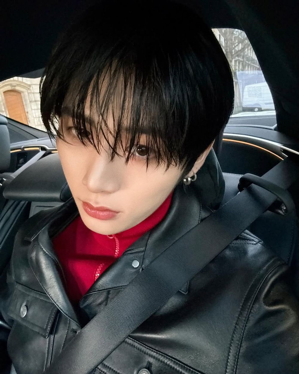 Courrèges大秀三人組太殺！BOYNEXTDOOR雙門面帥暈！恩採大露側腰又辣又仙、一轉身全場尖叫！-8